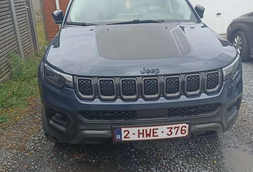 Jeep 1.5 GSE T4 48V e-Hybrid Automatik Night Eagle