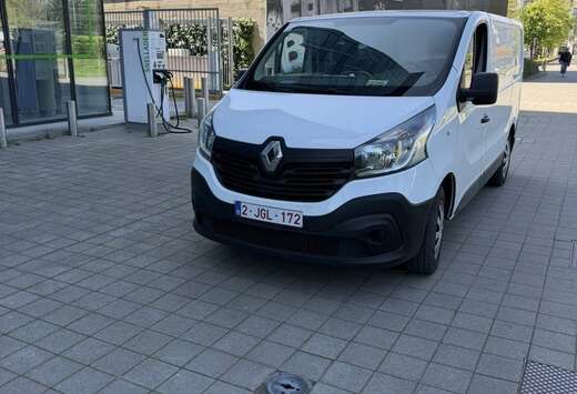 Renault 1.6 dCi 29 L2H1 Formula Edition