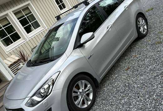 Hyundai i30 SW 1.6 GDi Go