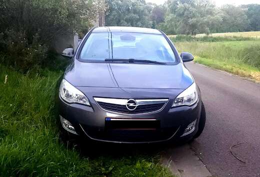 Opel Astra 1.7 CDTi ECOTEC Essentia DPF