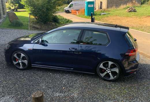 Volkswagen Golf 2.0 TSI DSG