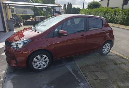 Toyota Toyota Yaris active &pack live 2 LHD