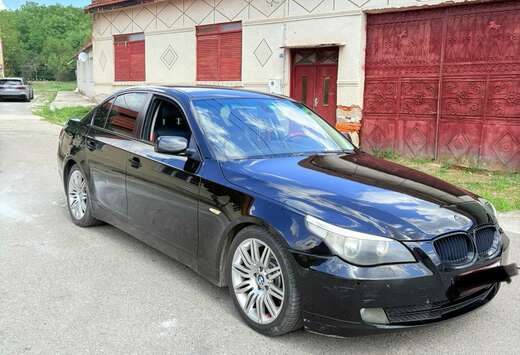 BMW 545i V8 4.4L Automat