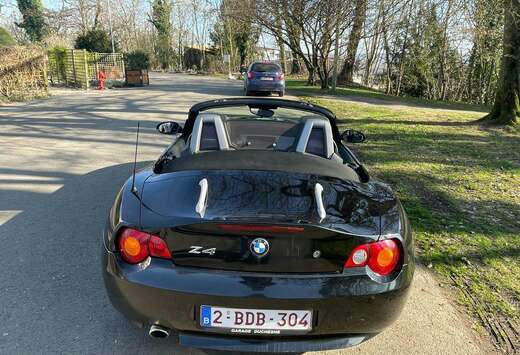 BMW Z4 2.2 essence