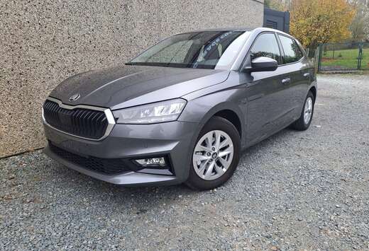 Skoda Fabia 1.0 TSI DSG Selection - APP Navi ACC Came ...