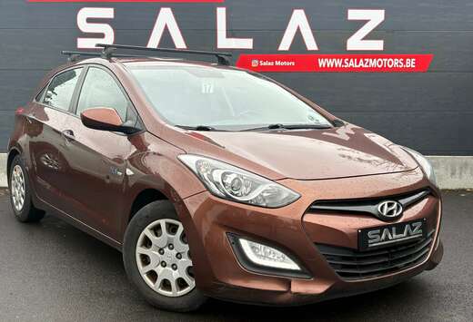 Hyundai i30 1.4 CRDi Comfort/MARCHAND/EXPORT/DIESEL