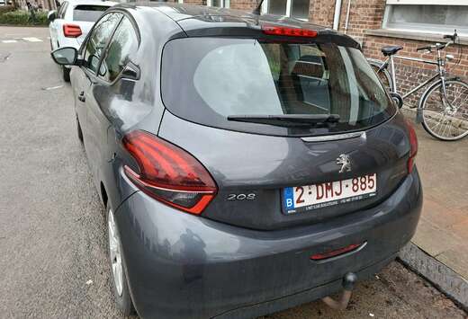 Peugeot 208 1.2i PureTech Active