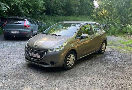 Peugeot 208 1.2i Active