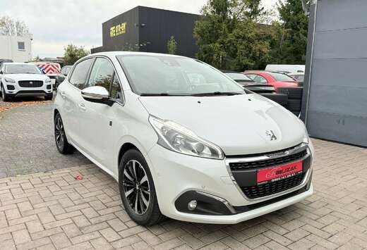 Peugeot 208 1.2i 2018 110pk met keuring