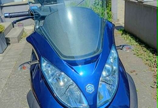 Piaggio M64