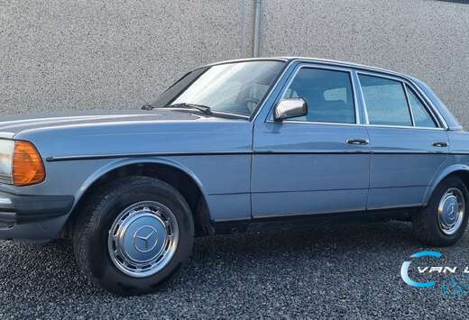 Mercedes-Benz W123, toit ouvrant,direction assistée  ...