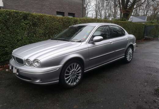 Jaguar X-Type 2.5i V6 24v Sport