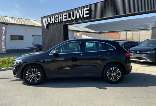 Mercedes-Benz luxery line /Camera .....