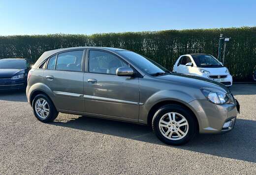 Kia Rio 1.4i Aventura Airco.