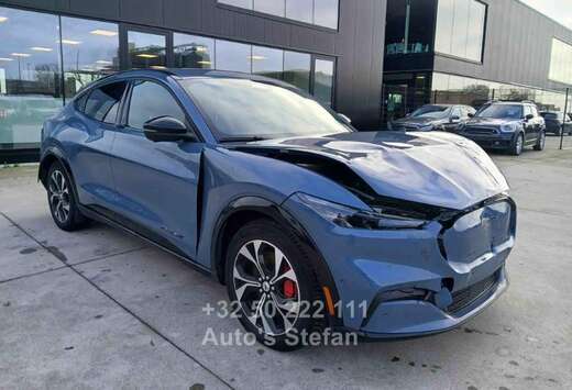 Ford Mustang Mach-E PREMIUM