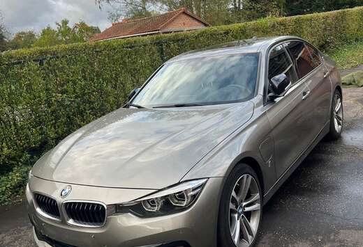BMW 330e iPerformance Luxury Line