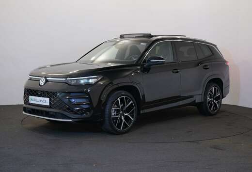 Volkswagen R-Line  1.5eHybridDSGPANOATRDiscoverNAVI