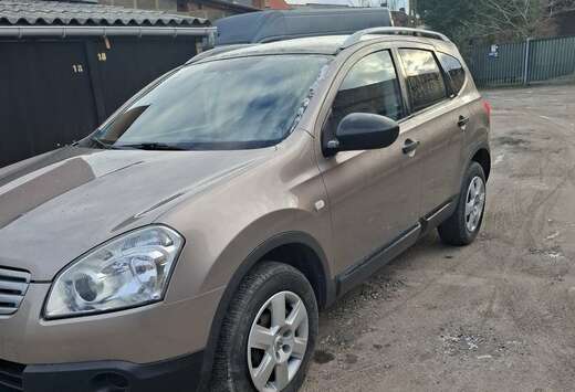 Nissan 1.6i 2WD Tekna