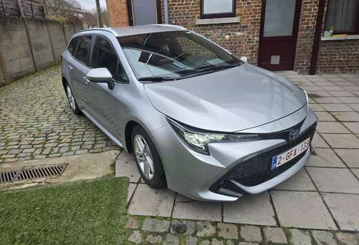 Toyota 1.8 Hybrid Touring Sports Business Edition