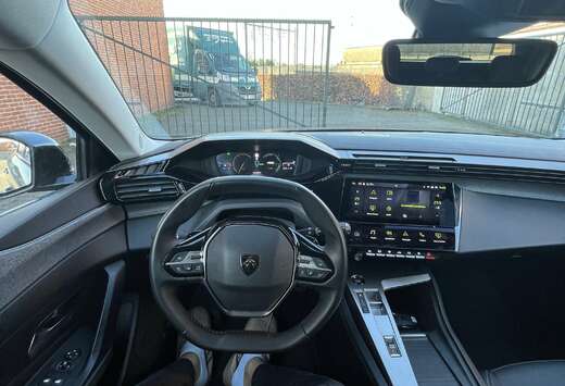 Peugeot Plug-In Hybrid 180 e-EAT8 GT