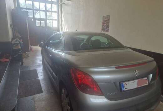 Peugeot 207 CC 1.6 HDi Pack FAP
