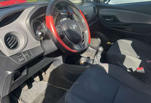 Toyota 1.0i VVT-i Comfort