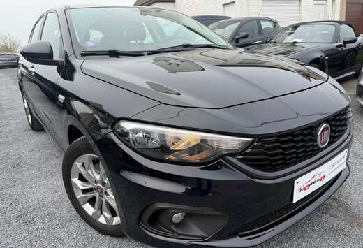 Fiat Tipo 1.4 16V Lounge navi 12 M waarborg