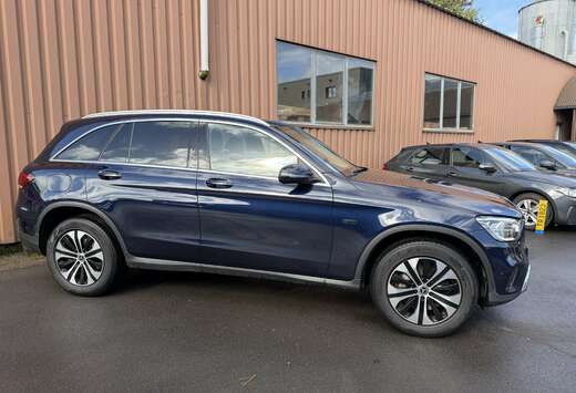 Mercedes-Benz de 4Matic 9G-TRONIC