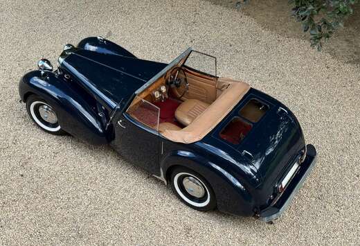 Triumph Roadster 1800 - 4 places - moteur standard