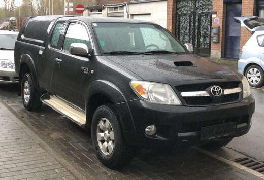 Toyota 2.5 D-4D 4WD SR