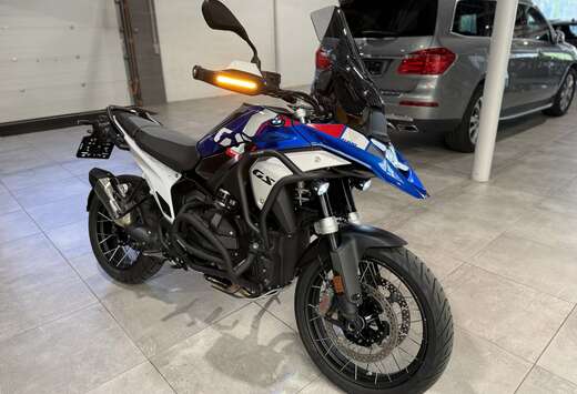 BMW Trophy - Guards - Grote Visier