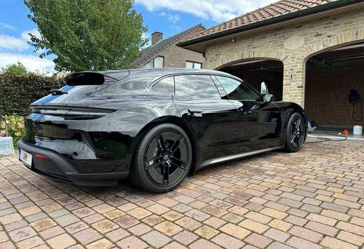 Porsche Taycan Turbo Sport Turismo