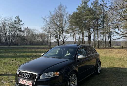 Audi 4.2i V8 40v Quattro