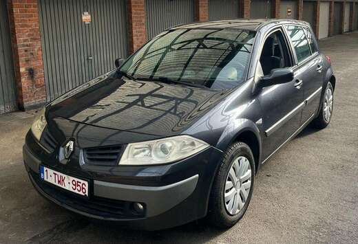 Renault 1.4i 16v Authentique