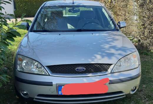Ford 2.0i Ghia