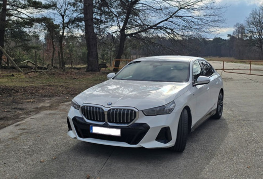 BMW 520i benzine M sport - Mild Hybrid 208pk - 360 Ha ...