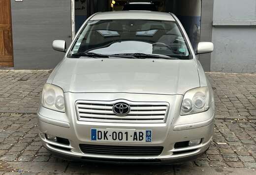 Toyota 1.8i 16v Linea Sol