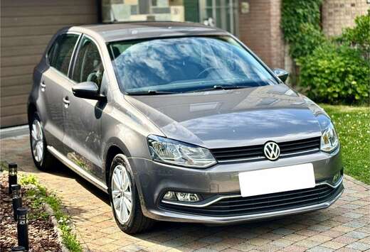 Volkswagen 1.0i  2016/2017  ALU VELGEN  PARKEERSENSO