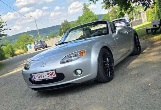 Mazda MX-5 Roadster Coupé 1.8i 16v Active
