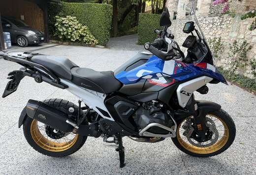 BMW Racing blue Metalic