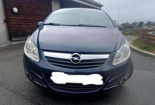 Opel Corsa 1.2i Cosmo