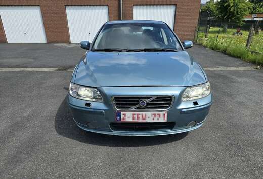 Volvo 2.4i 20v Summum