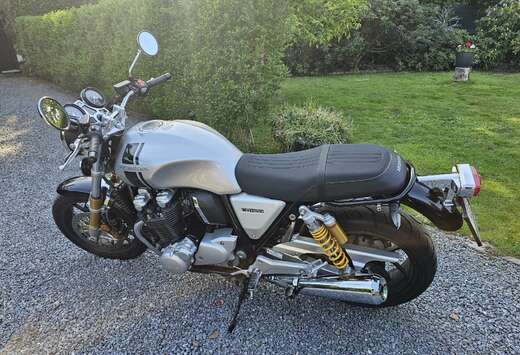 Honda RS