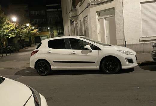 Peugeot e-HDi FAP 110 Stop&Start Active