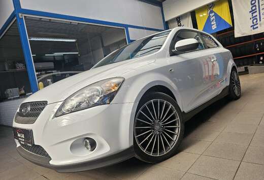 Kia Pro_Cee\'d 1.4i BTCS ISG EcoDynamics