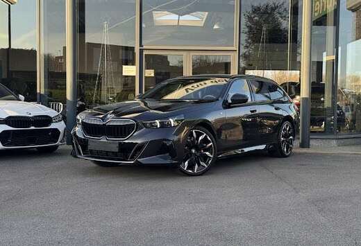 BMW i Touring M Sport Pro /B&W / PANO/ 360/ HUD/ TRKH ...