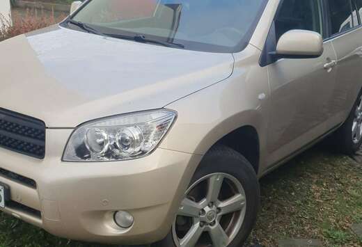 Toyota RAV 4 2.0 4x4 Automatik Executive