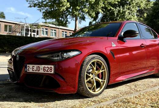 Alfa Romeo 2.9 T V6 Quadrifoglio - Sparco Carbon HK C ...