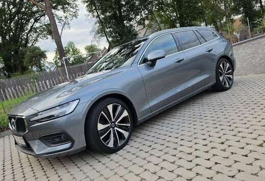 Volvo 2.0 B3 MHEV Leder, Trekhaak, Keyless, Matrix le ...