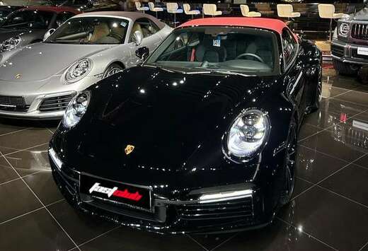 Porsche 911 Turbo S Cabriolet full options 650CH